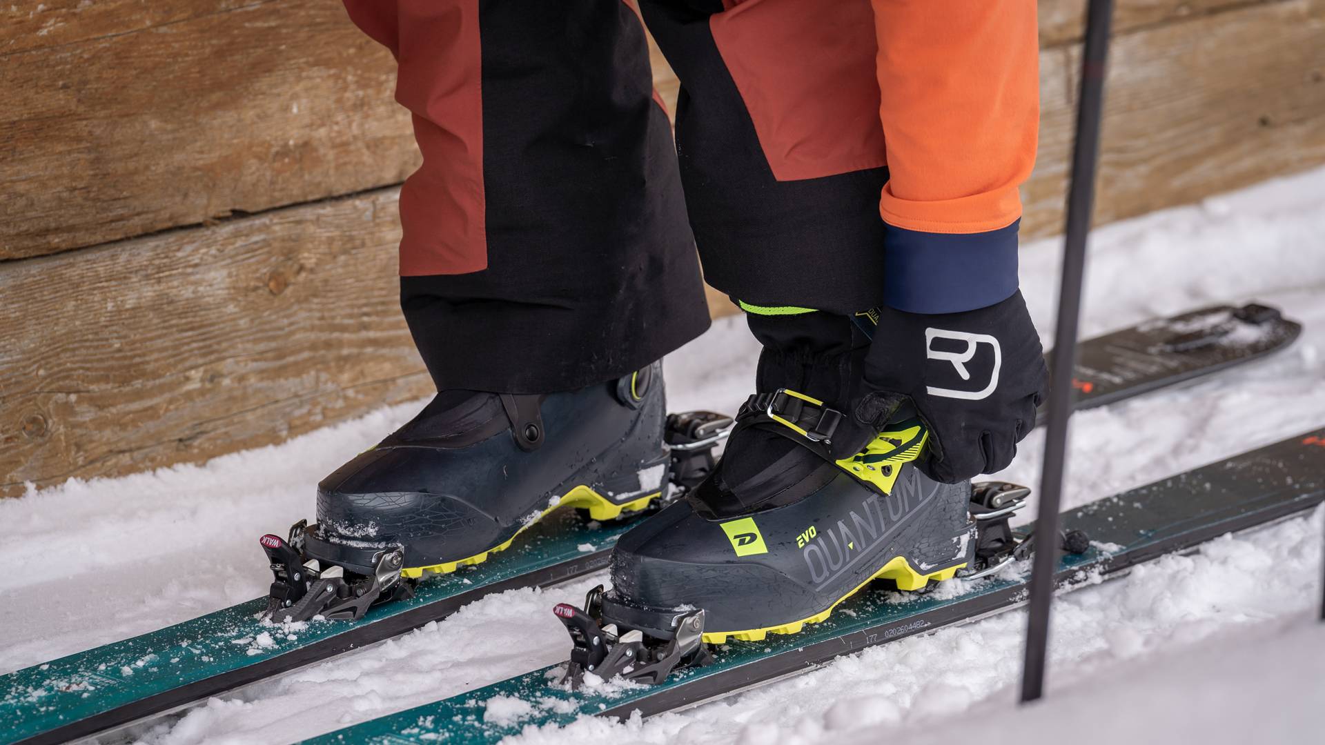 Ski touring equipment