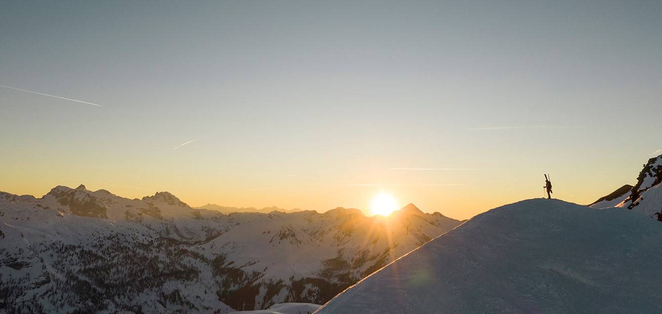 Ein Sonnenaufgang am Berg.