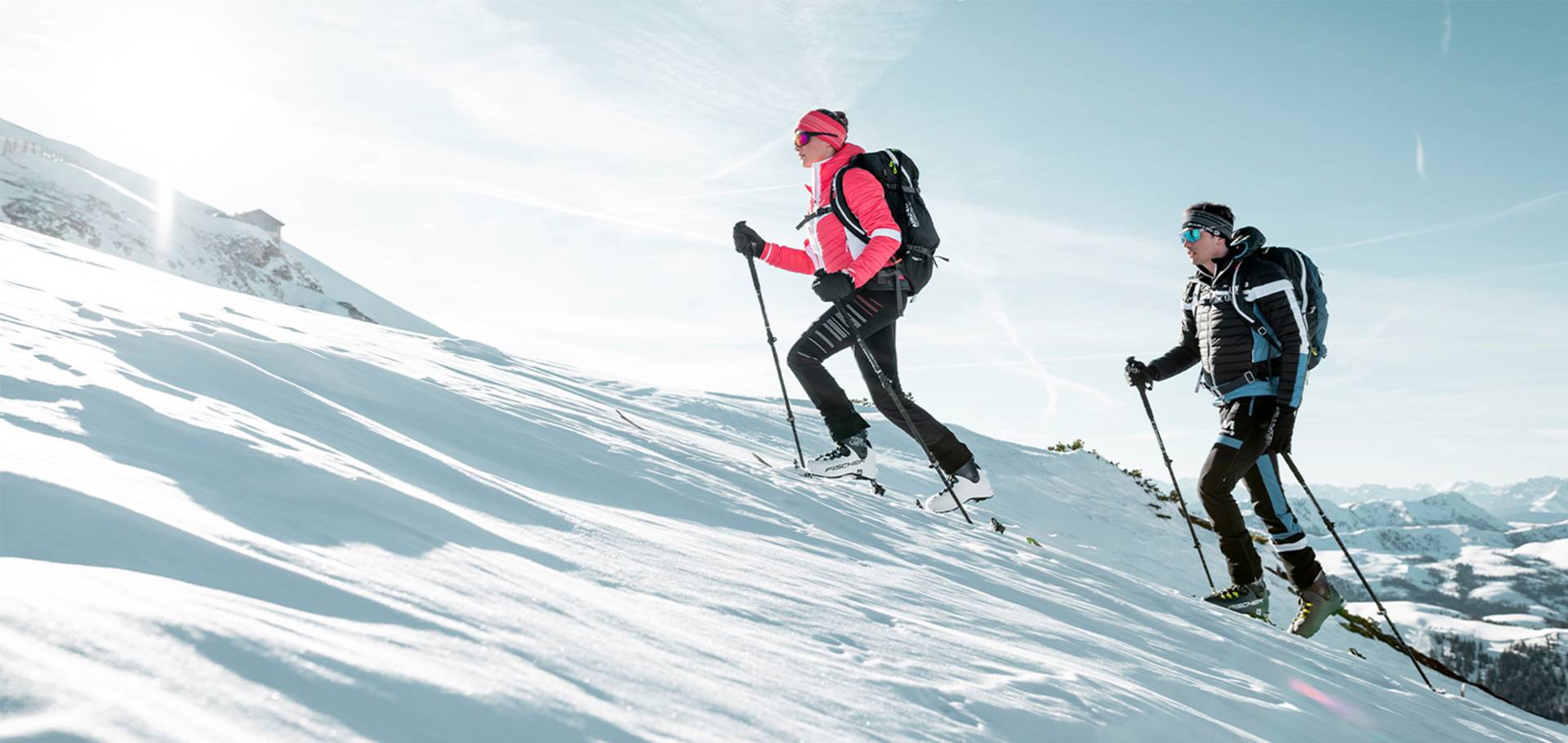 Two ski tourers are on their way.